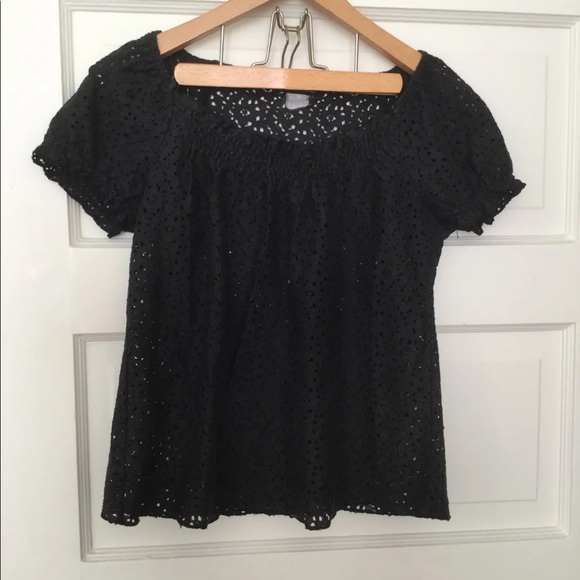 Eyelet black top - Picture 1 of 3